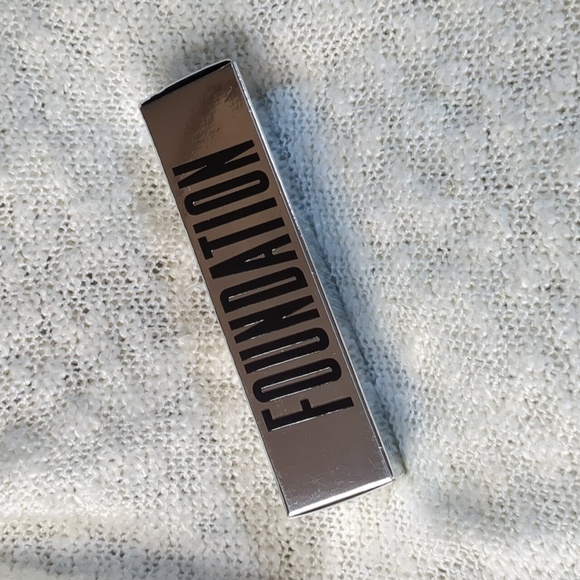 ANASTASIA BEVERLY HILLS LUMINOUS FOUNDATION in Shade 360C 30ml/1.0fl oz - Picture 6 of 8